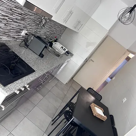 Acolhedor Em Apartmán *